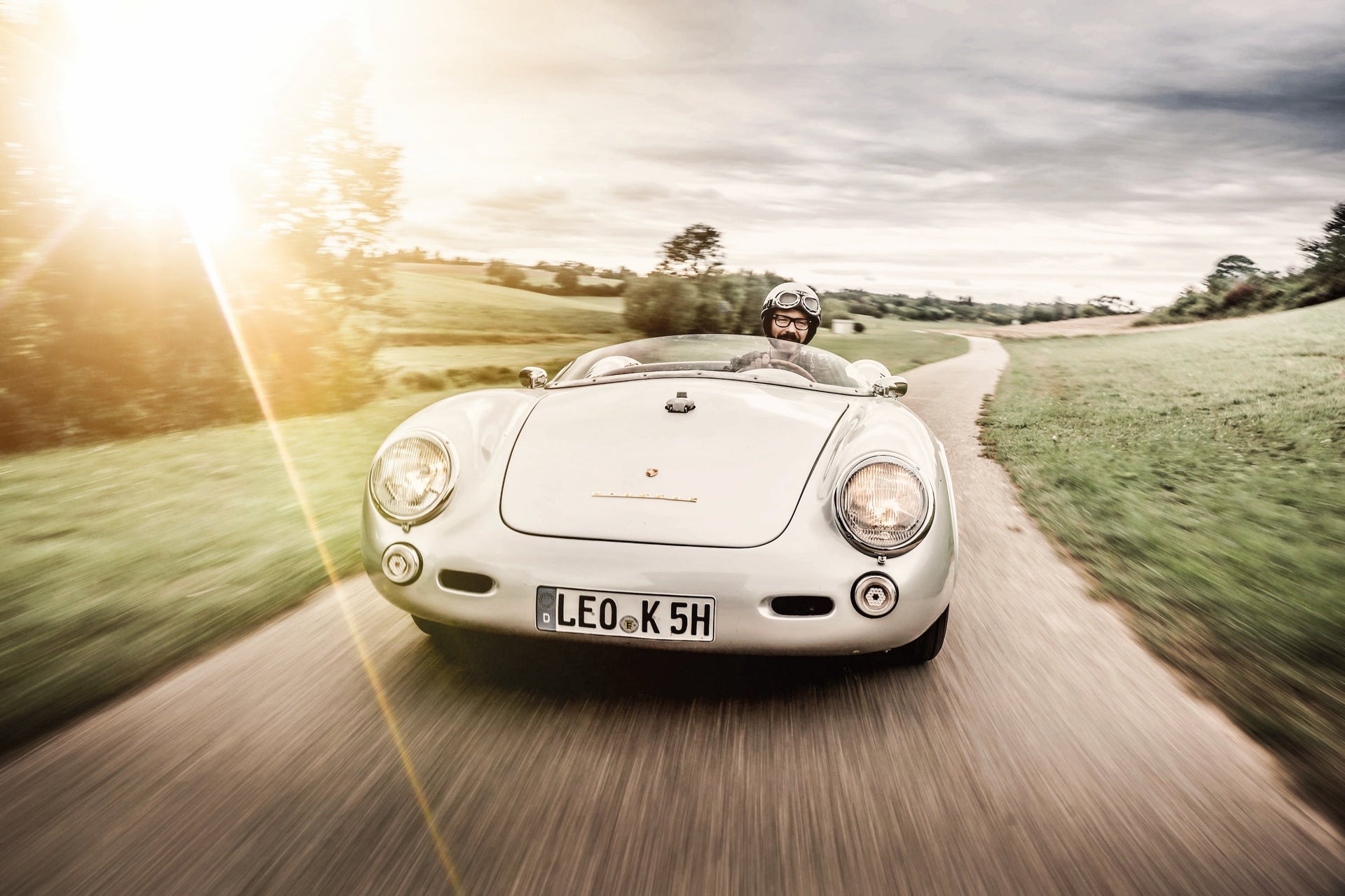 Dennis Berger – Cuida su soñado Porsche 550 Spyder