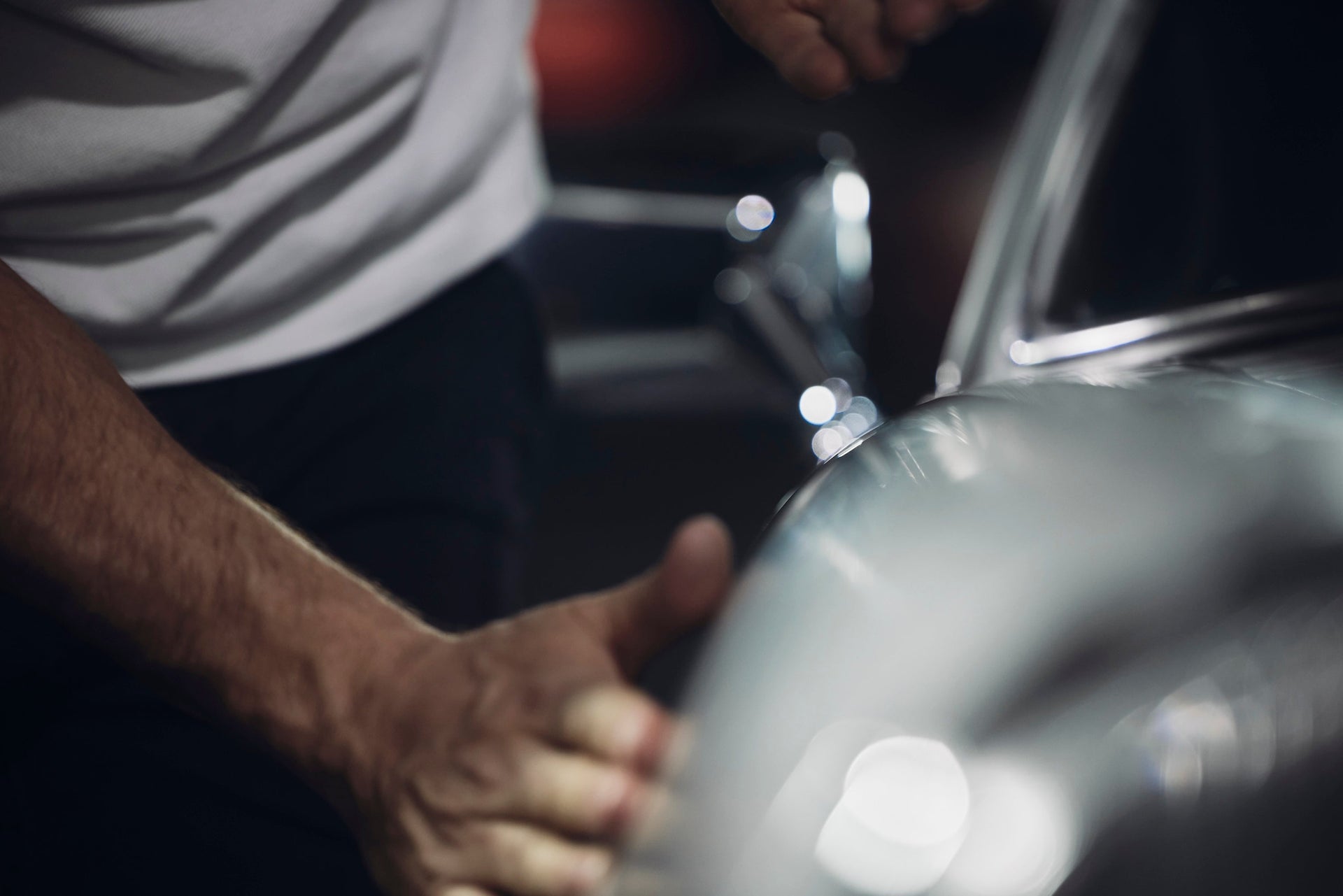 Perfección se une a la pasión: El Porsche Beauty Center con SWISSVAX